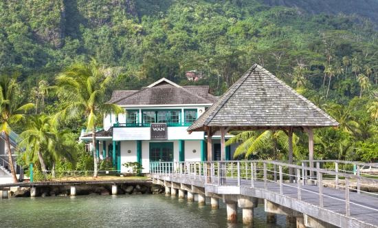 Robert Wan boutique in French Polynesia